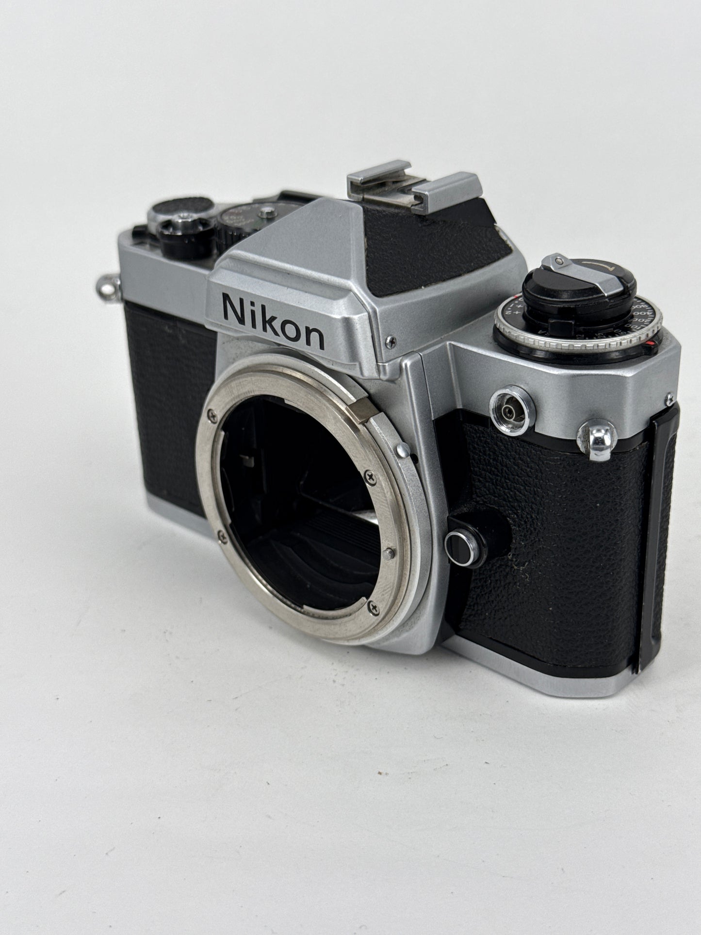 Nikon FE