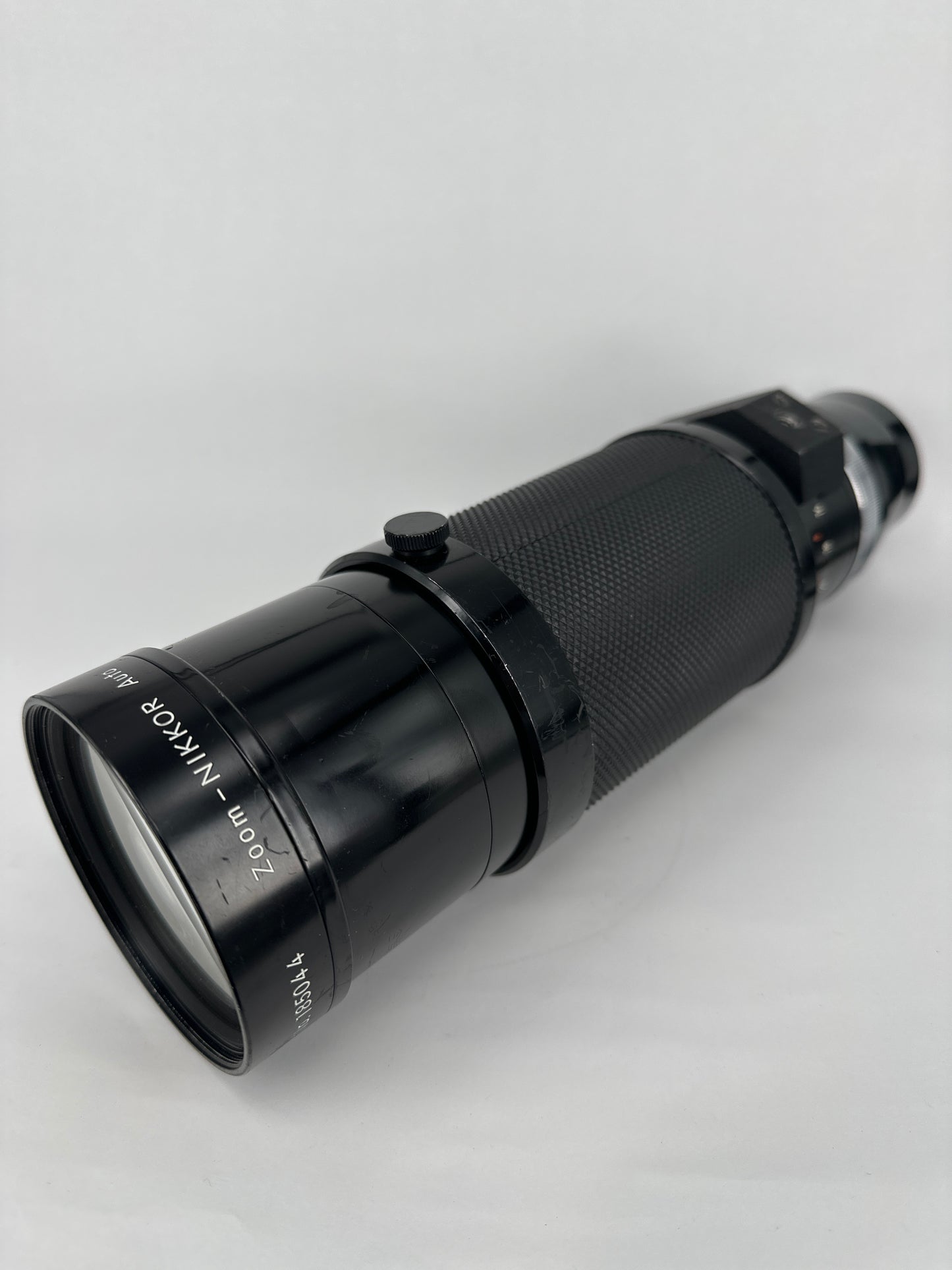 Zoom-Nikkor Auto 85-250mm f4 Pre-AI with AI adaptation lens