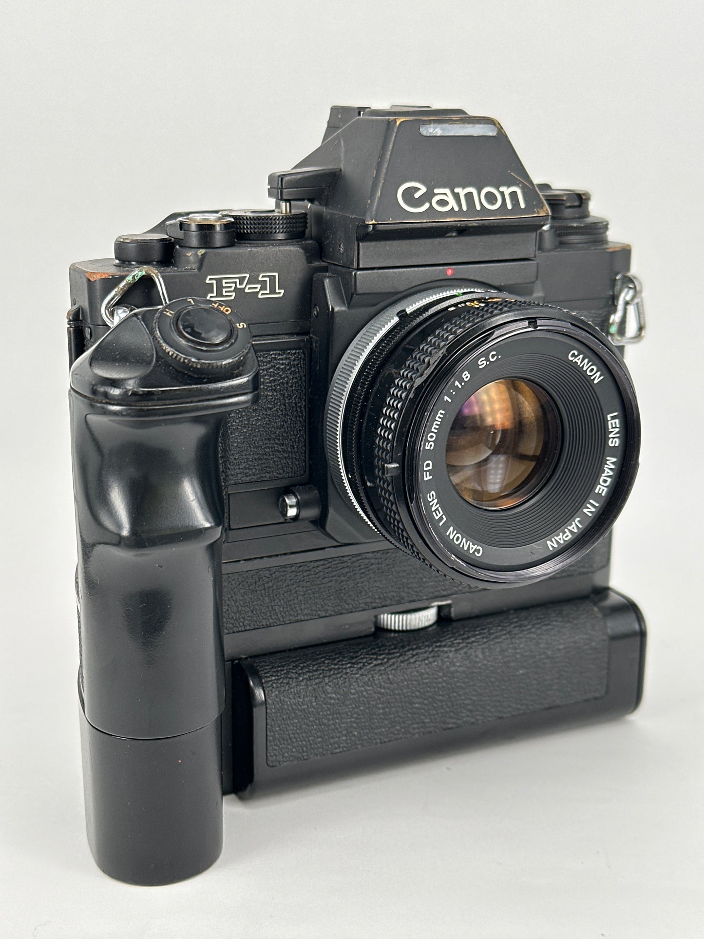 Canon F-1 with motordrive and Canon Lens FD 50mm f1.8 SC