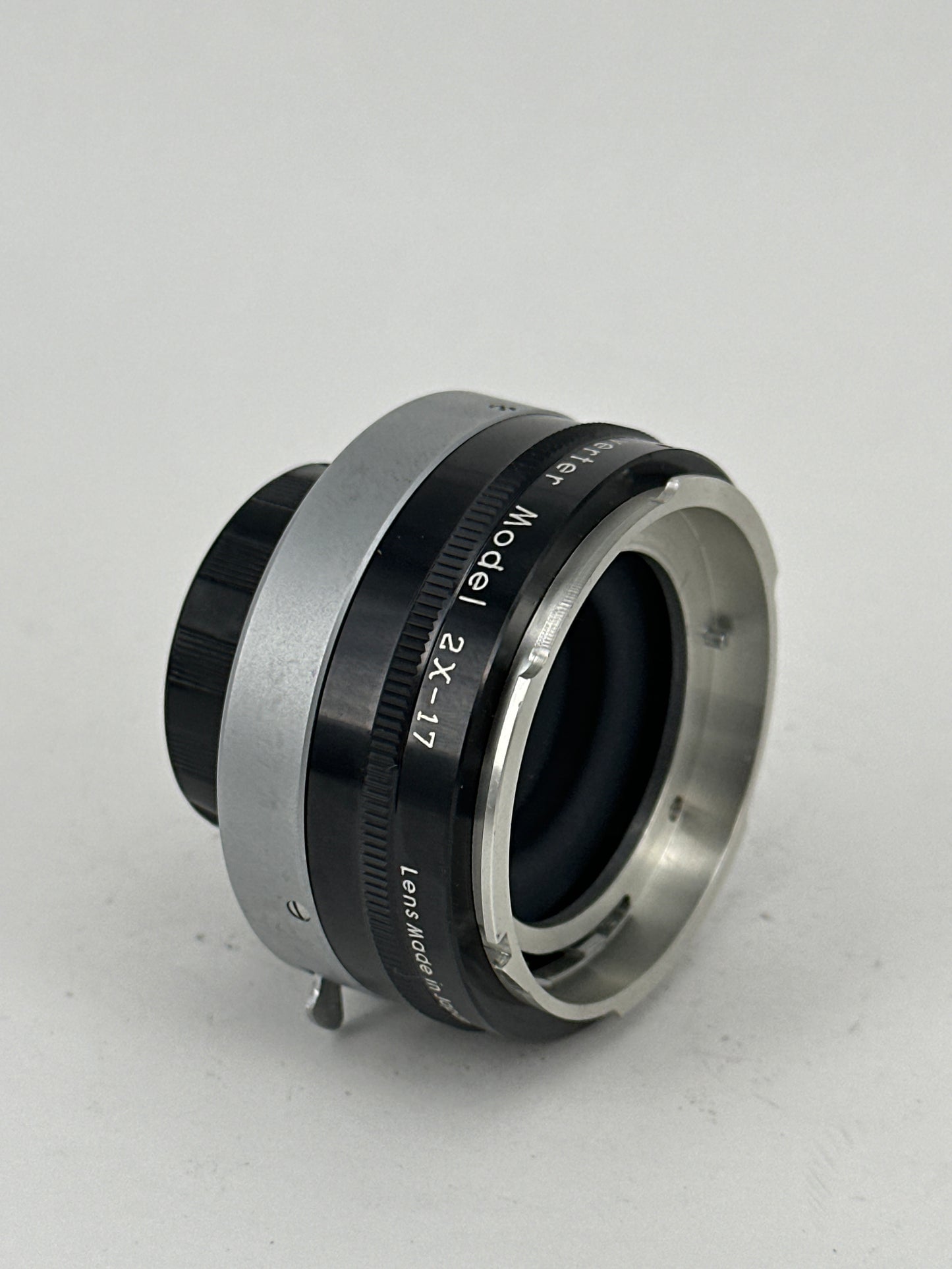 Vivitar Auto 2x Custom Tele-Converter Model 2x-17