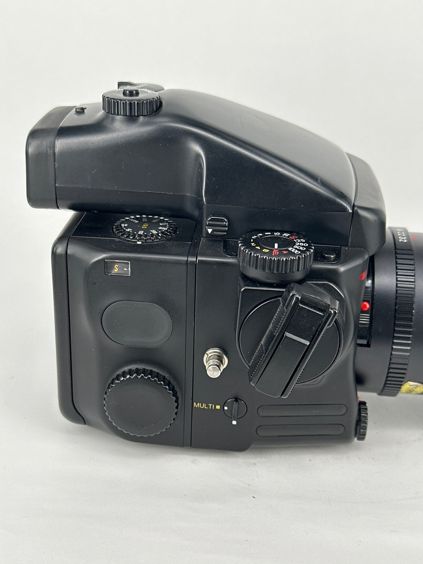 Mamiya 645 Pro with Mamiya-Sekor Zoom C 105-210mm f4.5 lens
