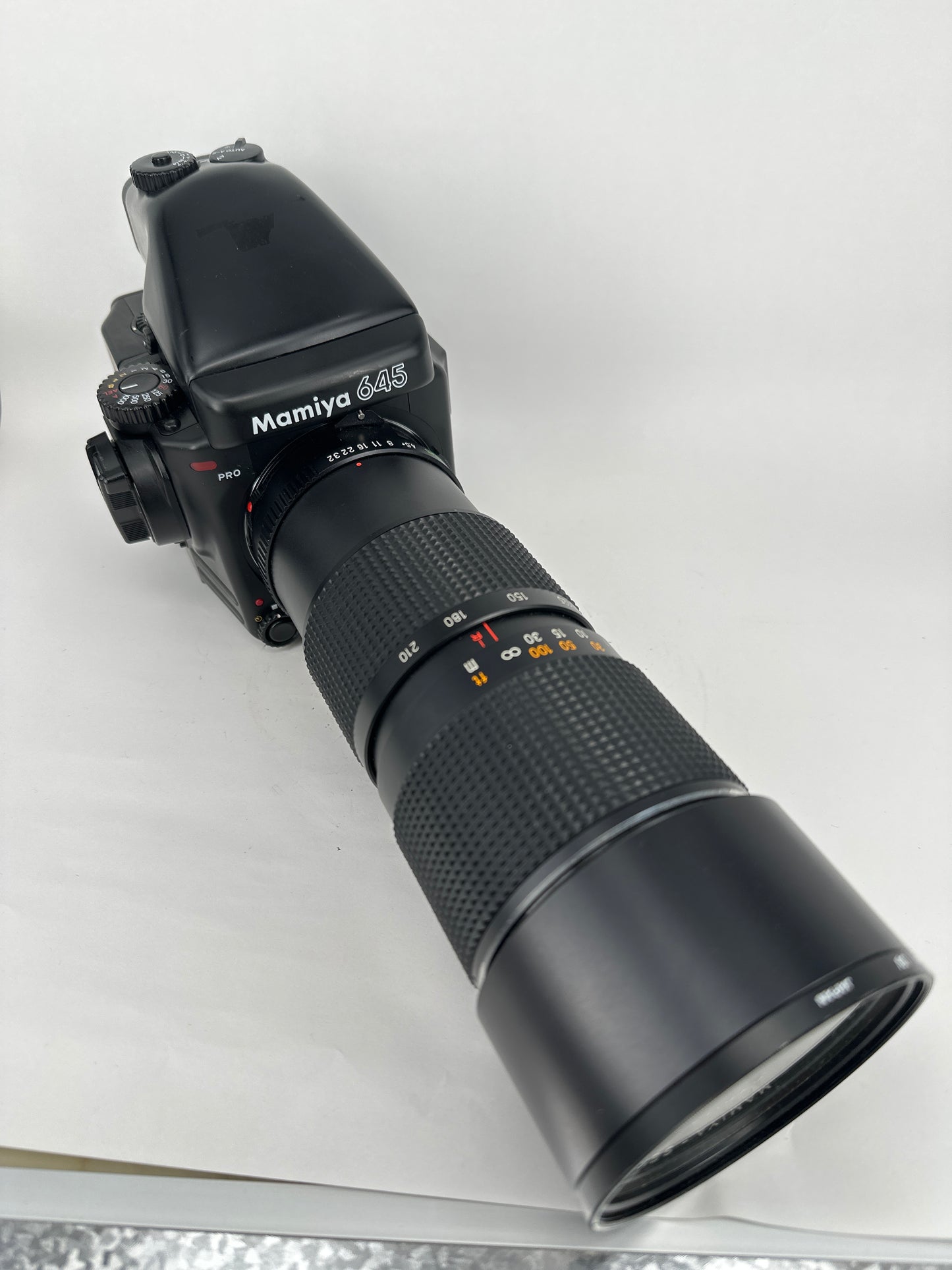Mamiya 645 Pro with Mamiya-Sekor Zoom C 105-210mm f4.5 lens