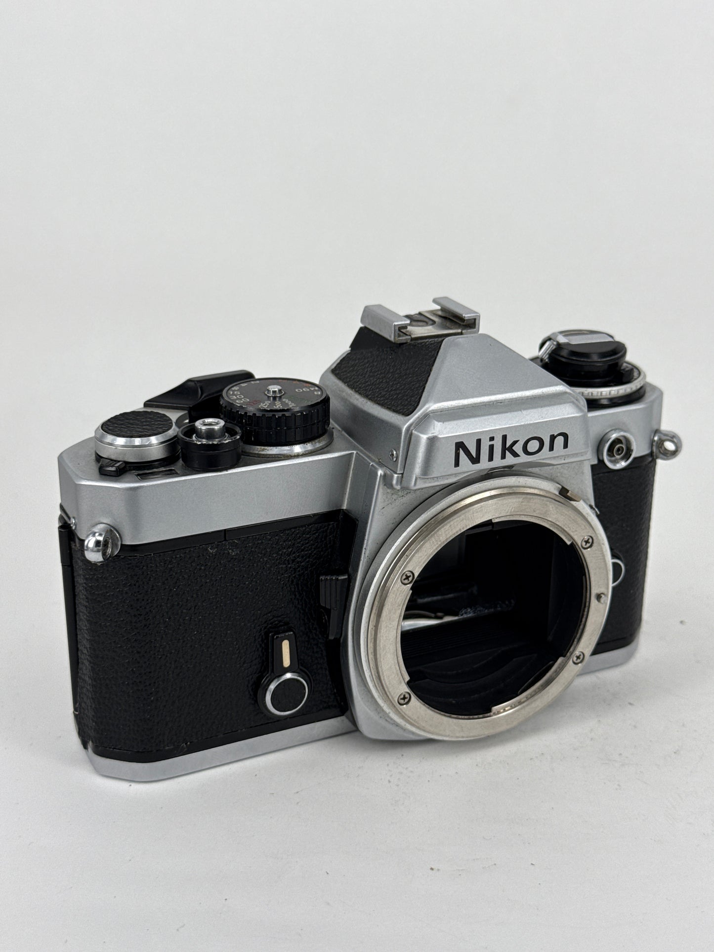 Nikon FE