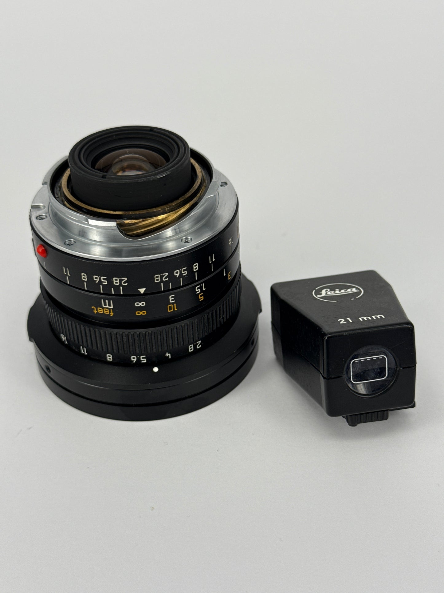 Leica Elmarit -M 21mm f2.8 with finder