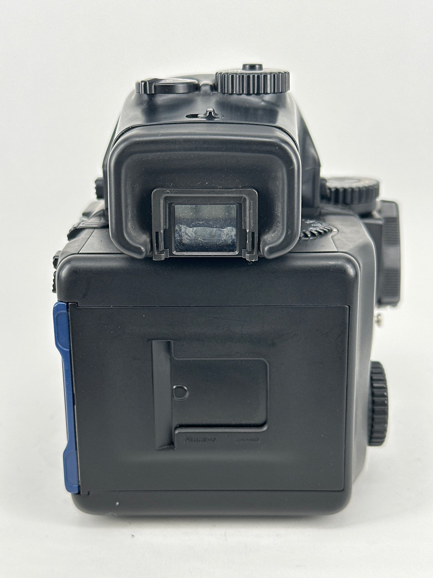 Mamiya 645 Pro with Mamiya-Sekor Zoom C 105-210mm f4.5 lens