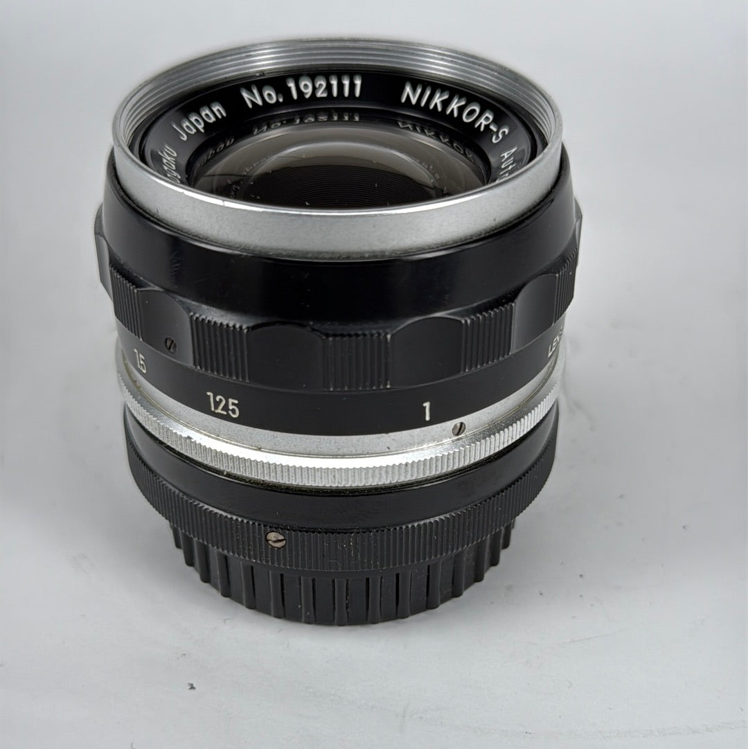 Nikon 35mm f2.8 lens Pre AI