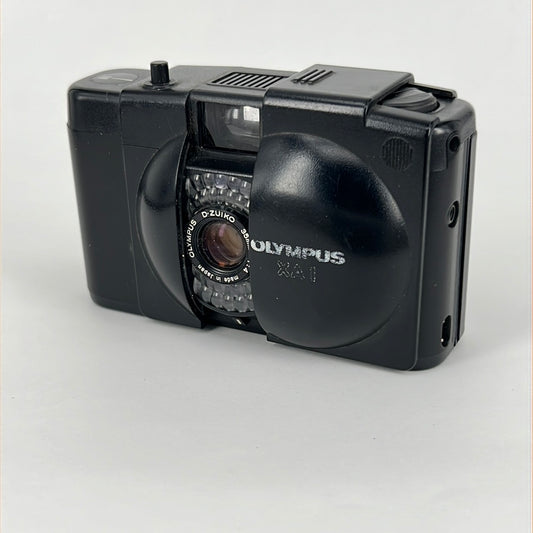 Olympus XA-1