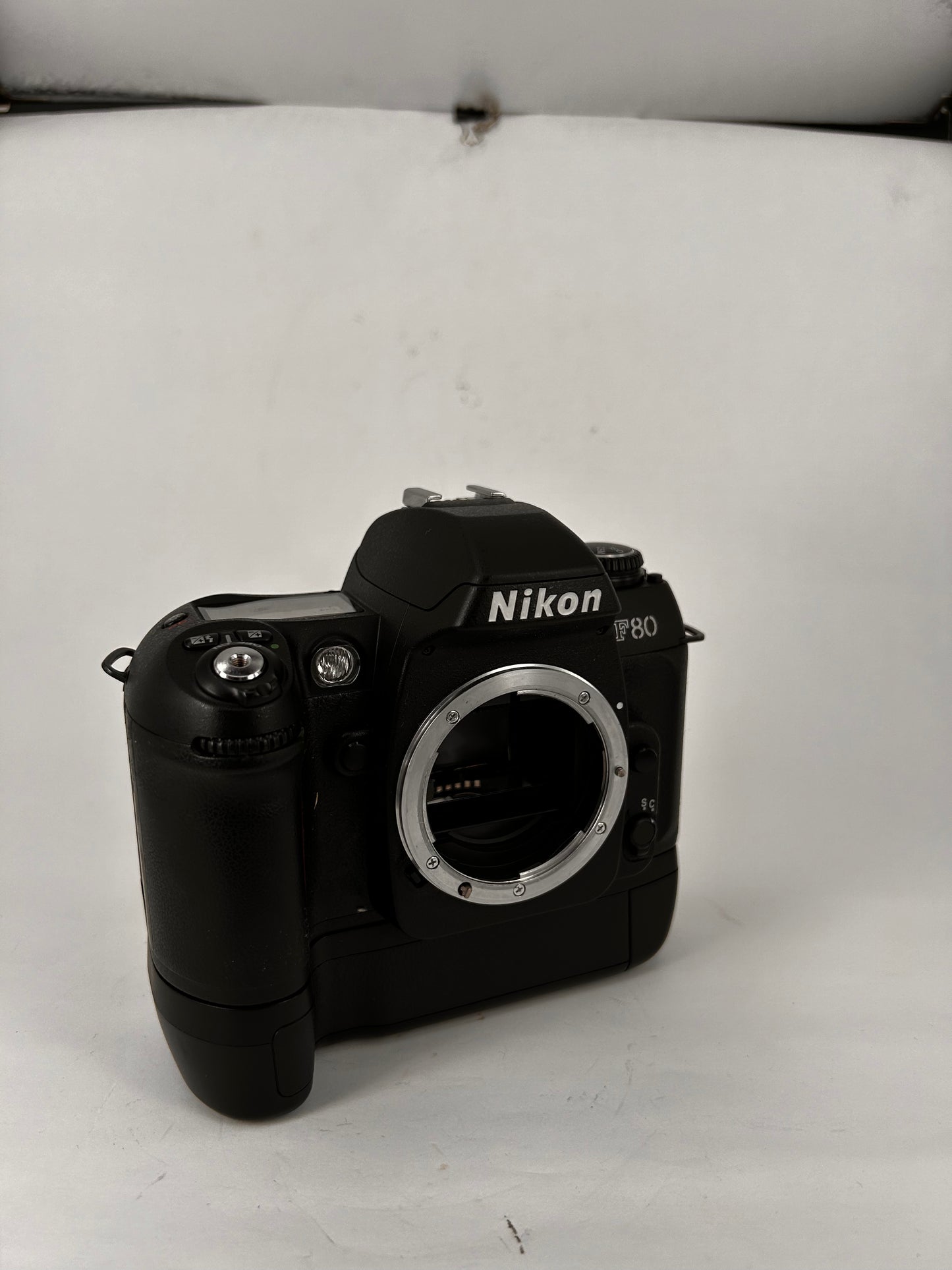 Nikon F80