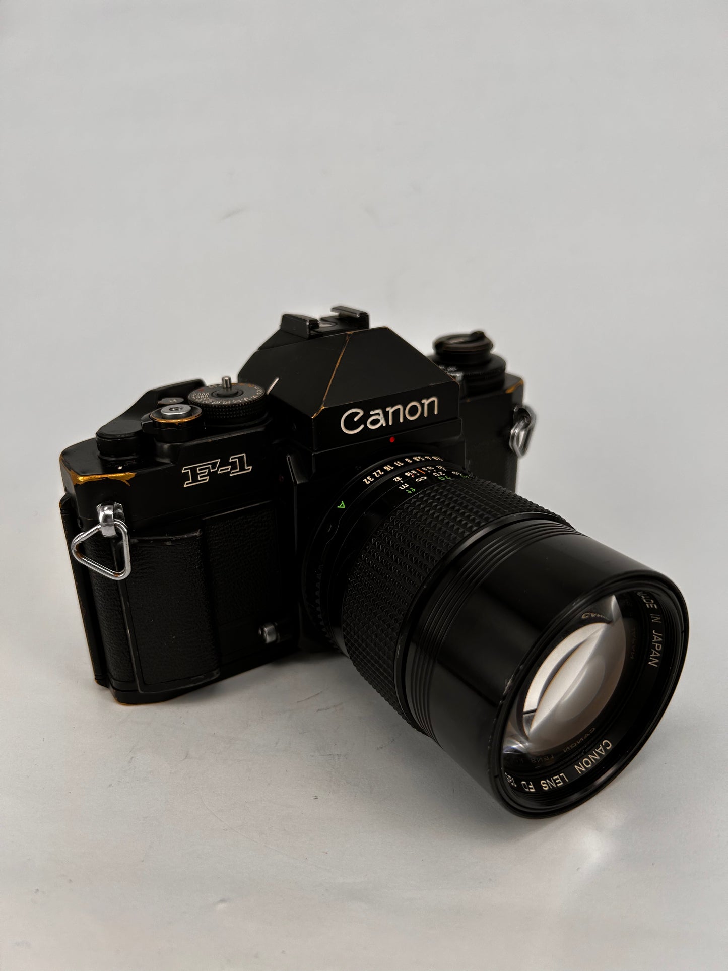 Canon F-1