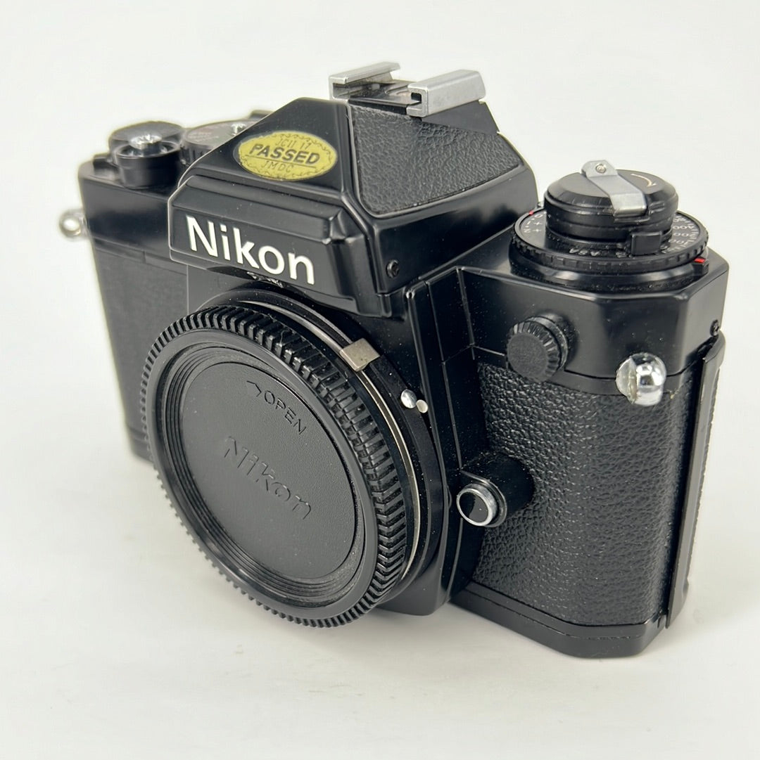 Nikon FE Black body