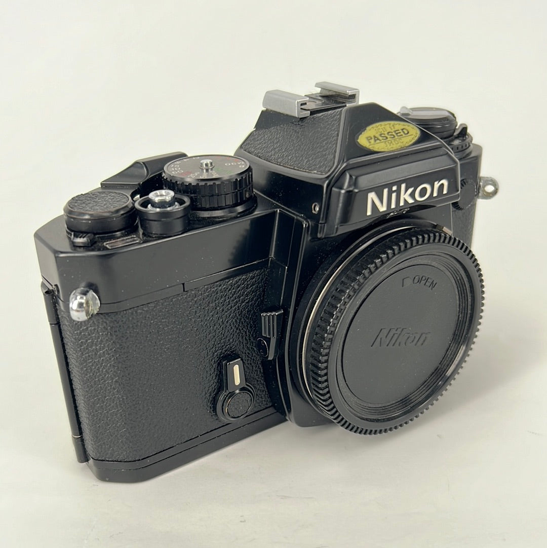 Nikon FE Black body